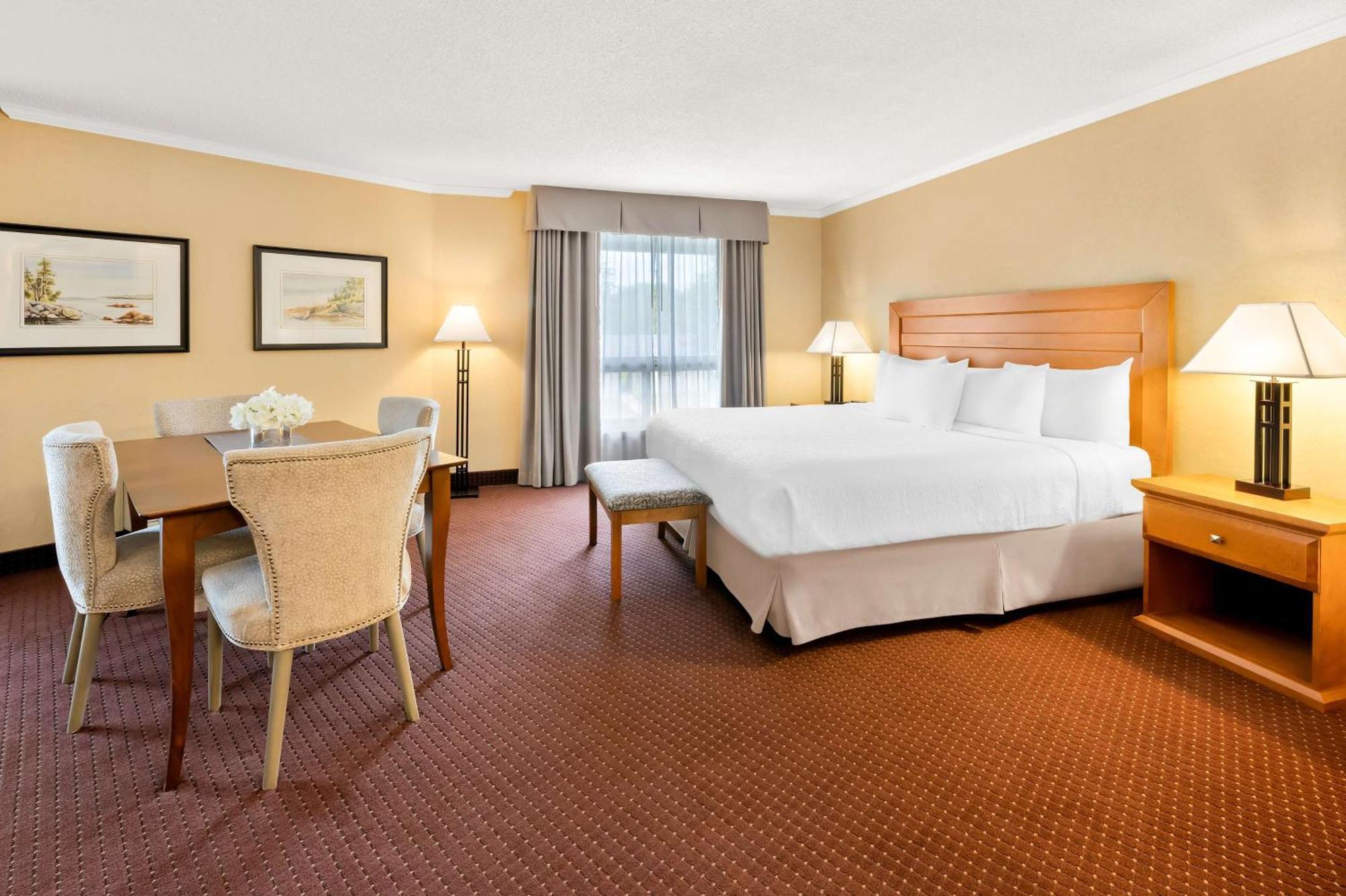 Best Western Plus Norwester Hotel & Conference Centre Тандер-Бей Екстер'єр фото