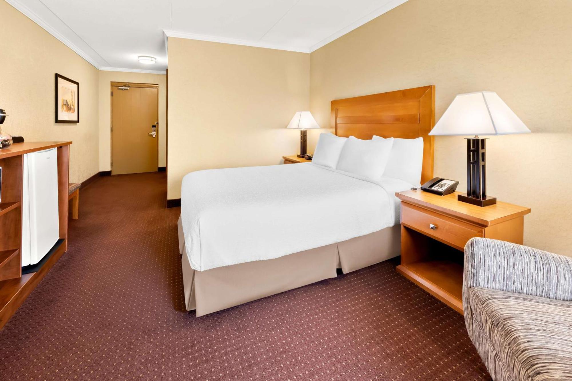 Best Western Plus Norwester Hotel & Conference Centre Тандер-Бей Екстер'єр фото