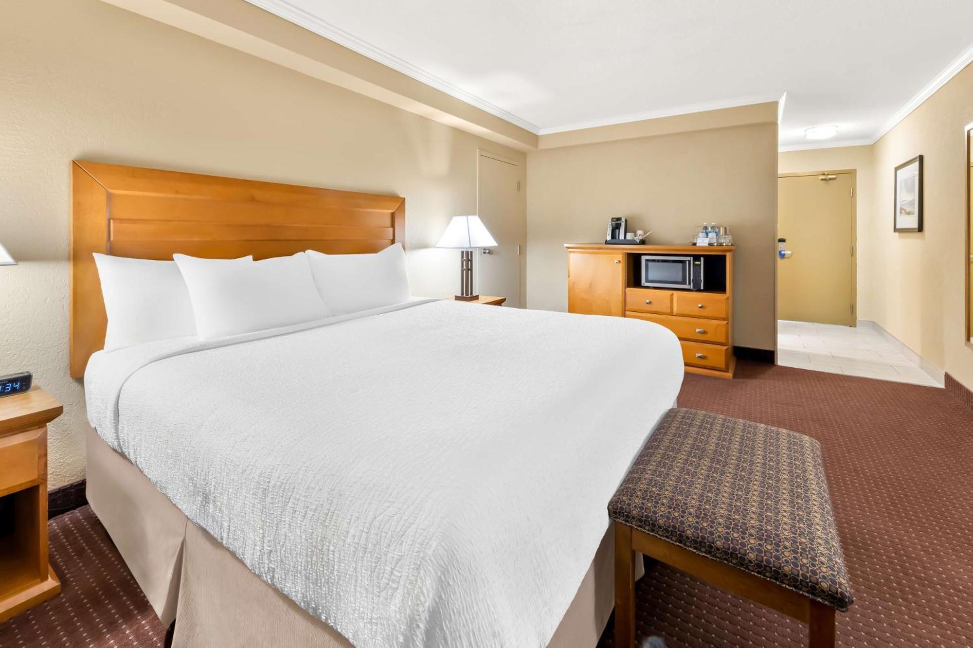 Best Western Plus Norwester Hotel & Conference Centre Тандер-Бей Екстер'єр фото