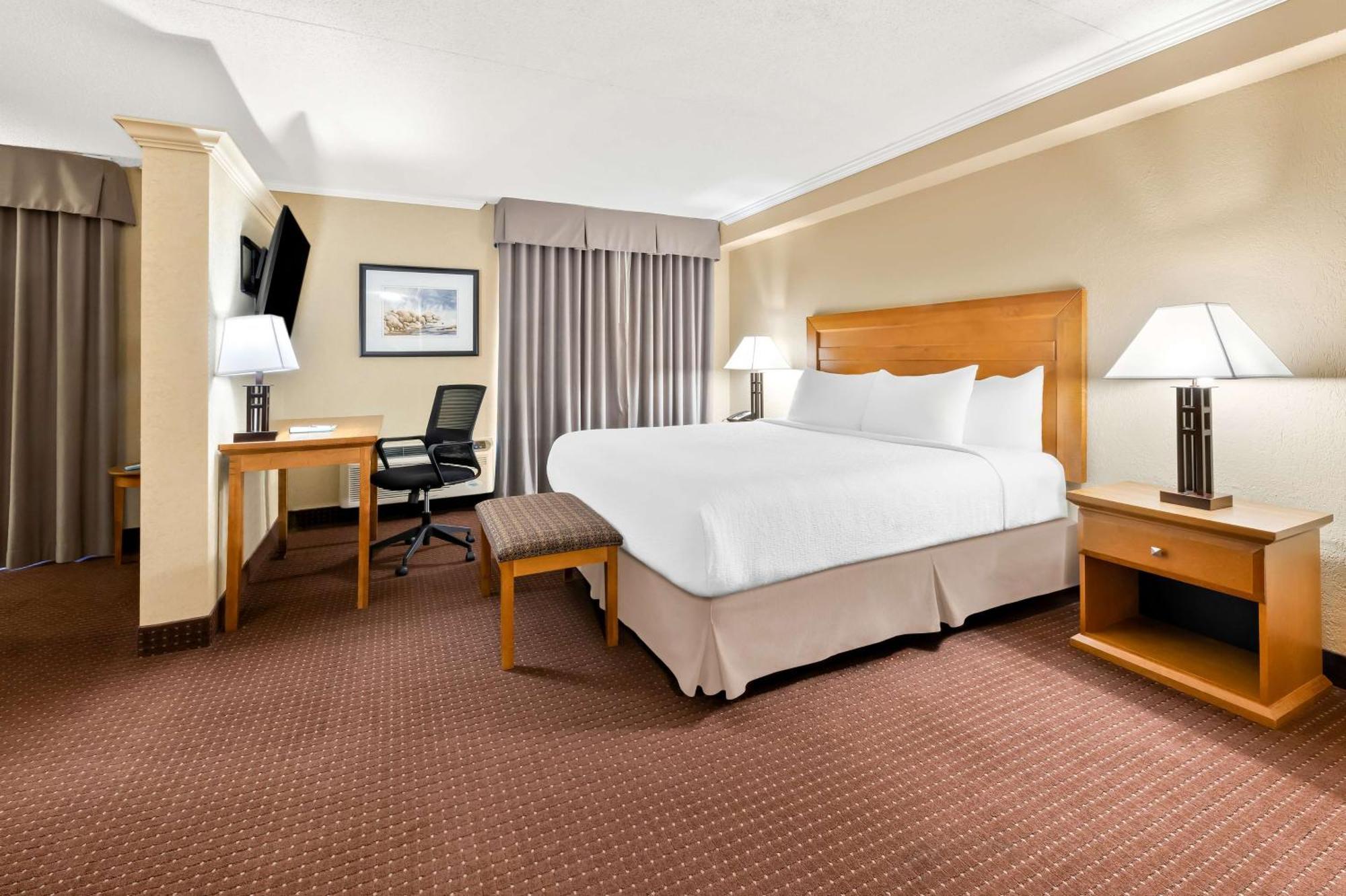 Best Western Plus Norwester Hotel & Conference Centre Тандер-Бей Екстер'єр фото