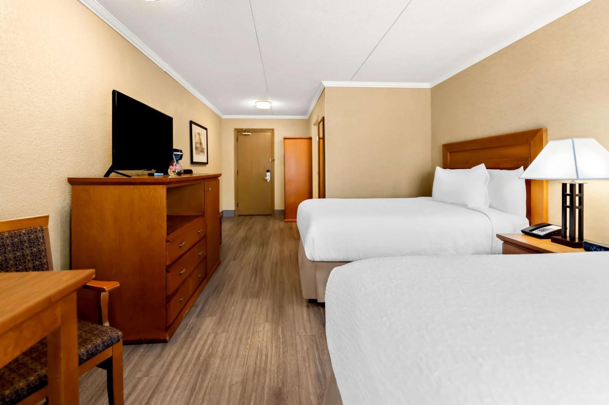 Best Western Plus Norwester Hotel & Conference Centre Тандер-Бей Екстер'єр фото