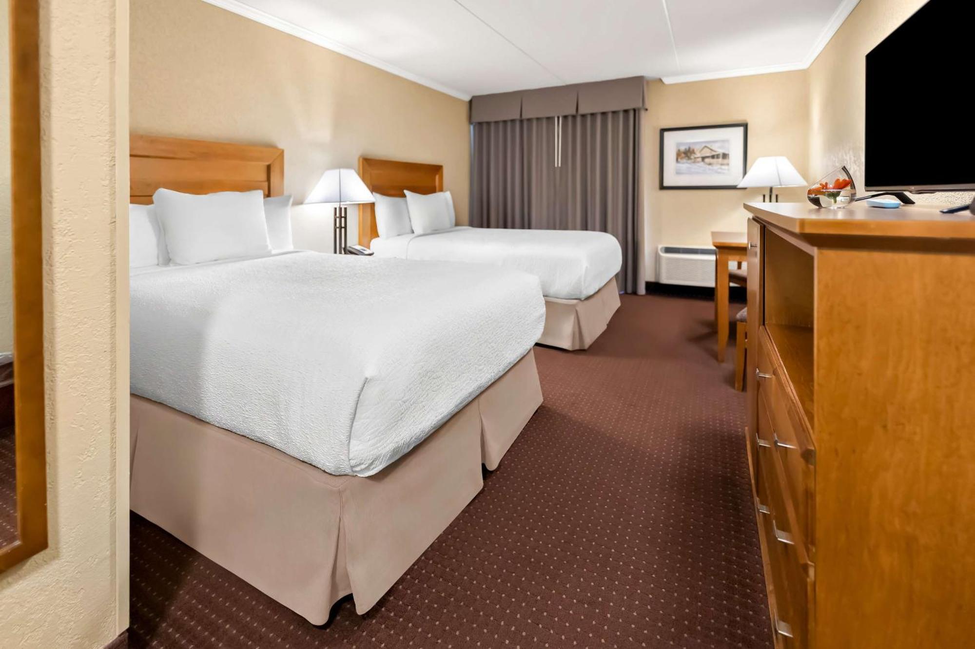 Best Western Plus Norwester Hotel & Conference Centre Тандер-Бей Екстер'єр фото