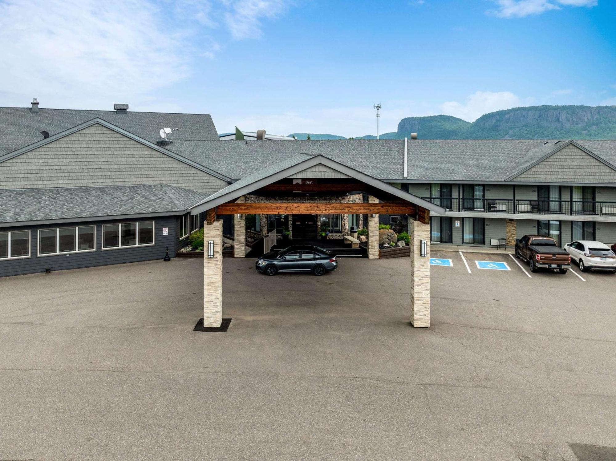 Best Western Plus Norwester Hotel & Conference Centre Тандер-Бей Екстер'єр фото