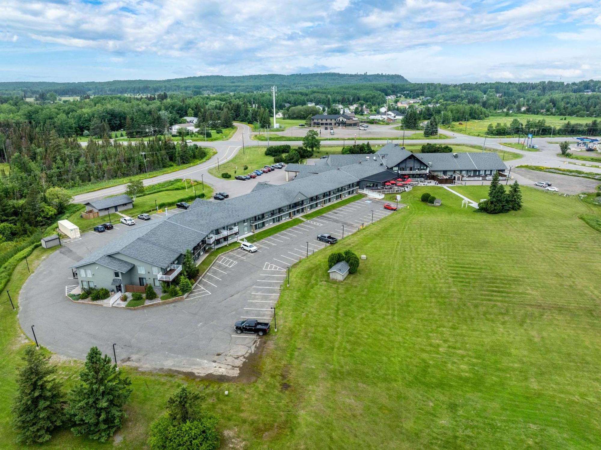 Best Western Plus Norwester Hotel & Conference Centre Тандер-Бей Екстер'єр фото