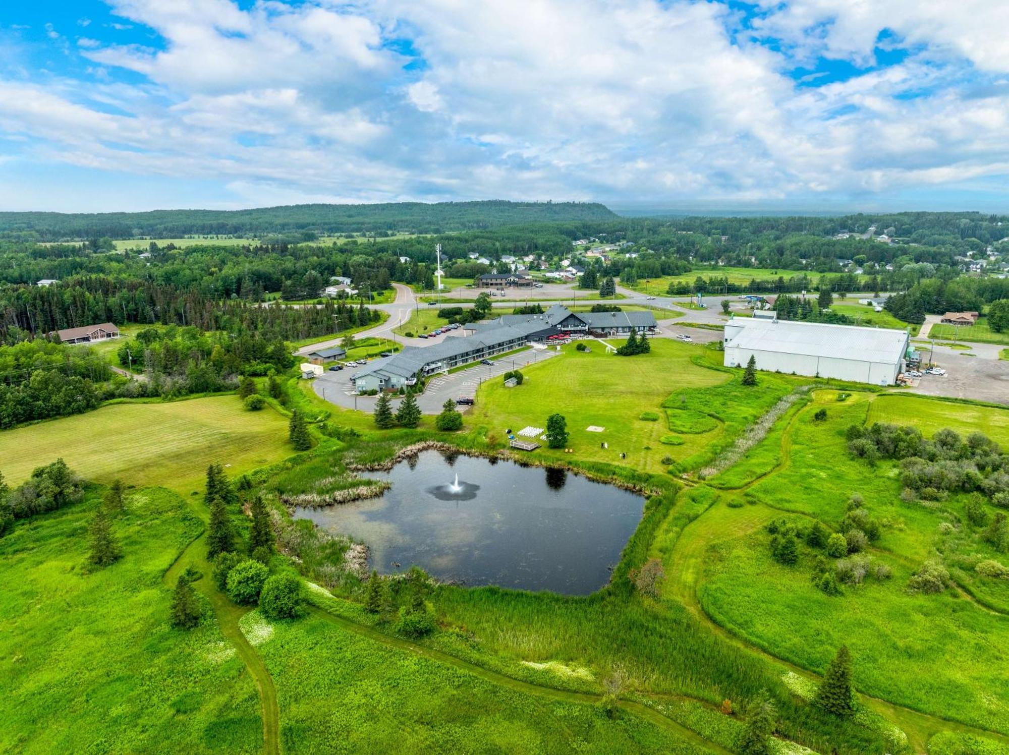 Best Western Plus Norwester Hotel & Conference Centre Тандер-Бей Екстер'єр фото