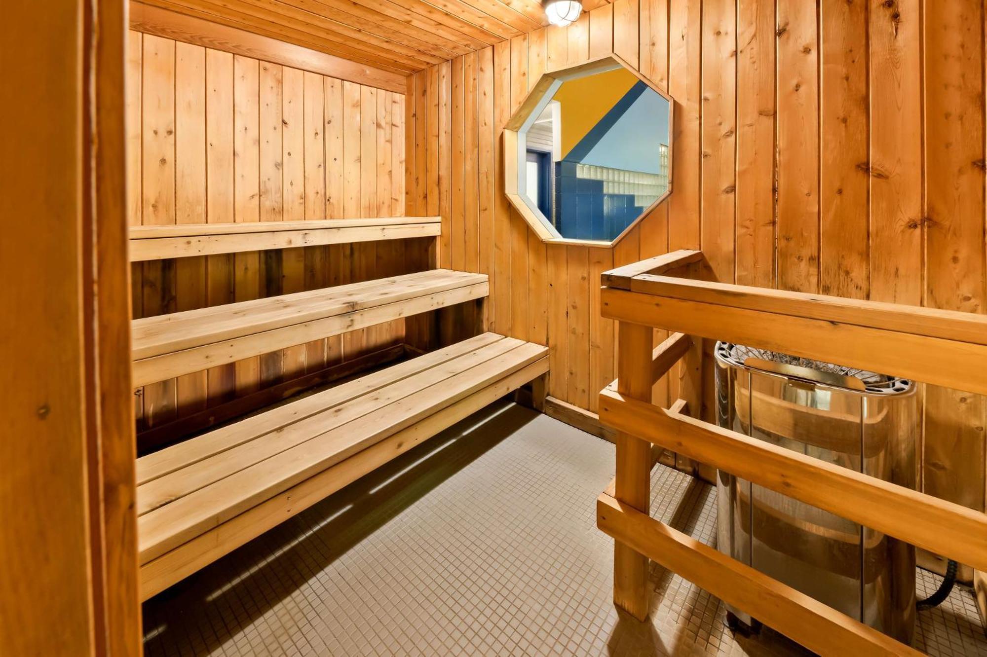 Best Western Plus Norwester Hotel & Conference Centre Тандер-Бей Екстер'єр фото