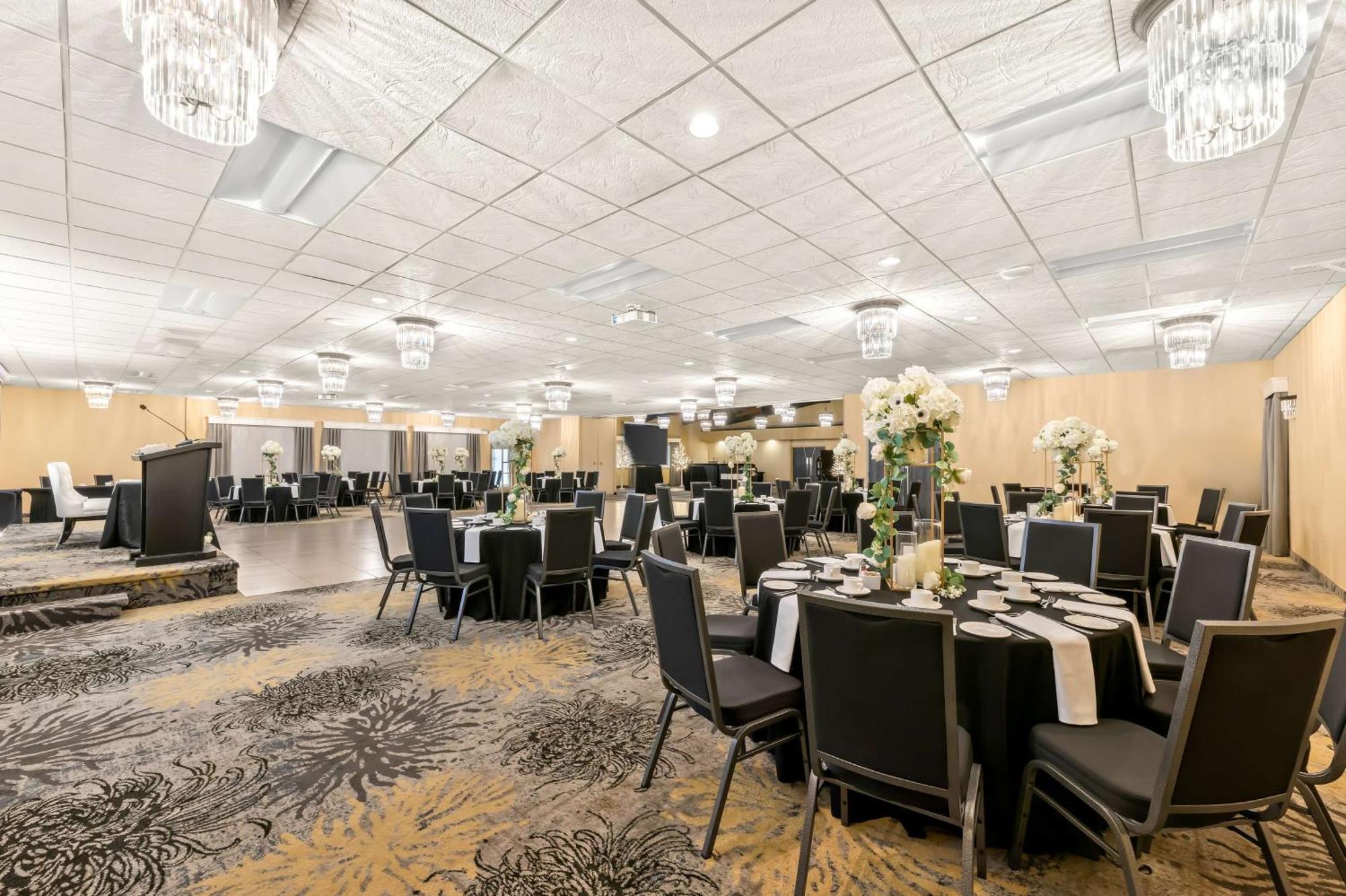 Best Western Plus Norwester Hotel & Conference Centre Тандер-Бей Екстер'єр фото